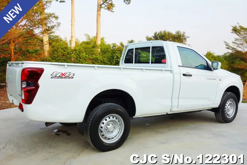 Isuzu D-Max in White for Sale Image 2