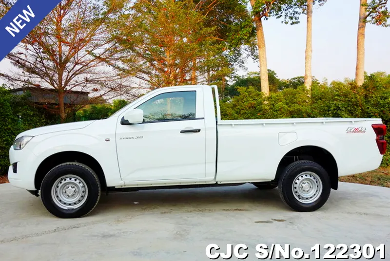 Isuzu D-Max in White for Sale Image 7