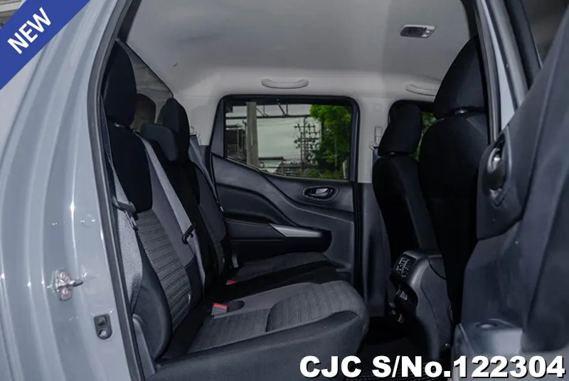Nissan Navara in Gray for Sale Image 11
