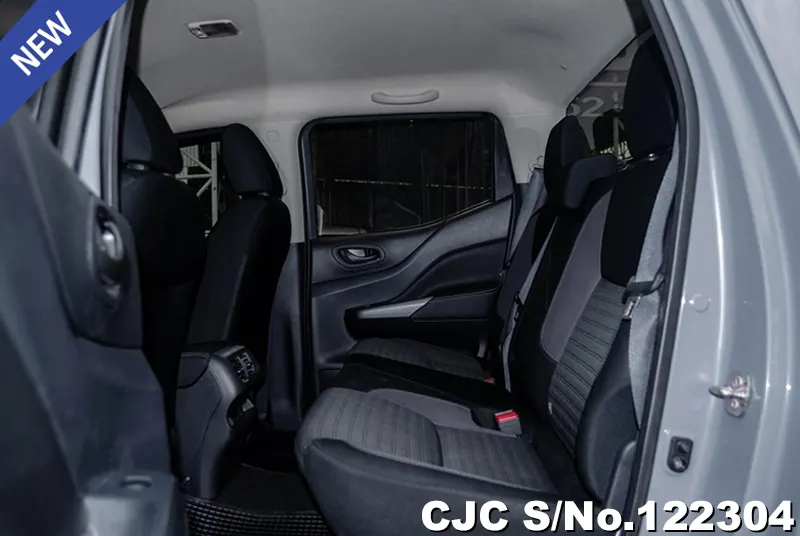 Nissan Navara in Gray for Sale Image 12