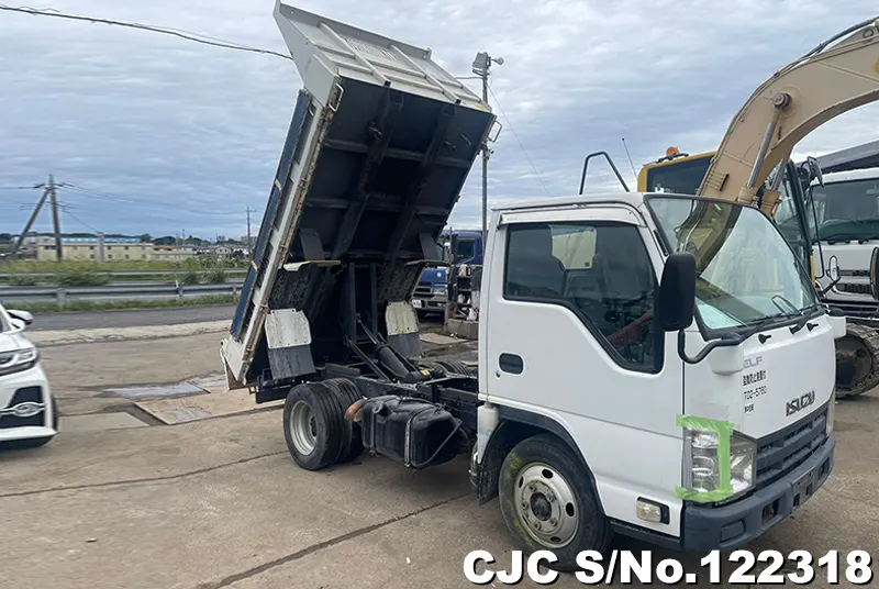Isuzu / Elf 2011