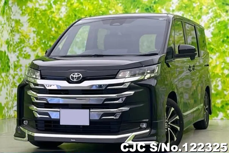 Toyota / Noah 2024