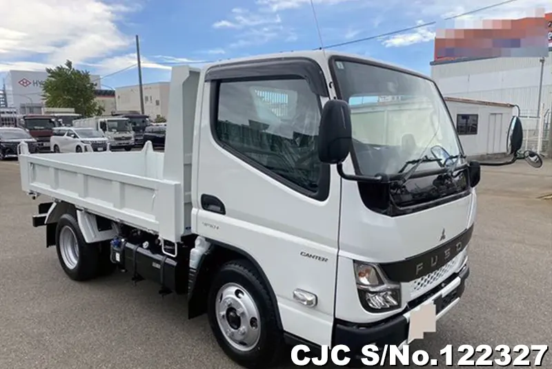 Mitsubishi / Canter 2024