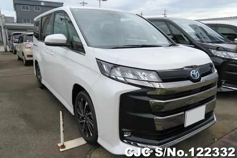 Toyota / Noah 2024