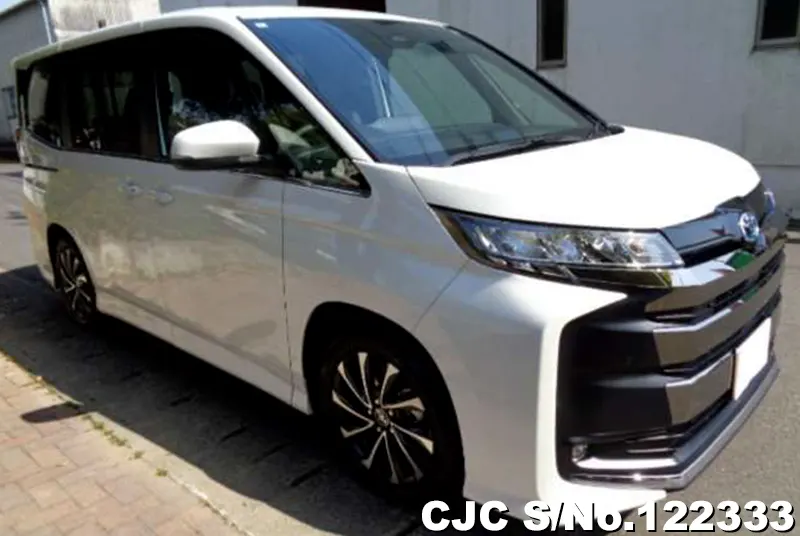 Toyota / Noah 2024