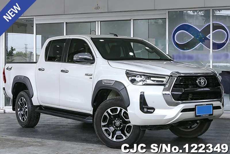 Toyota Hilux in White for Sale Image 0