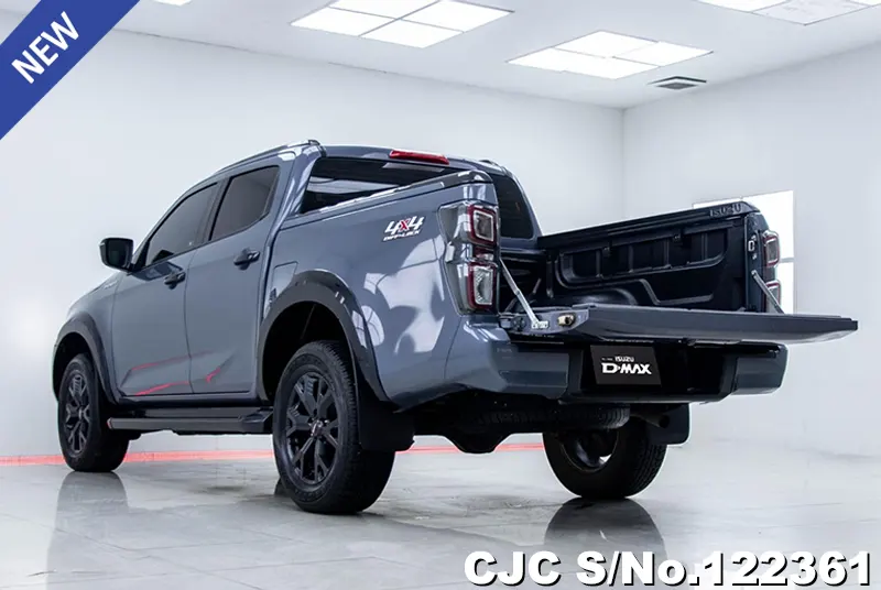 Isuzu D-Max in Gray for Sale Image 4
