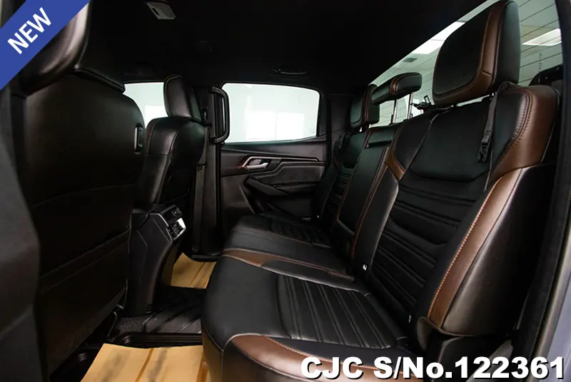 Isuzu D-Max in Gray for Sale Image 7