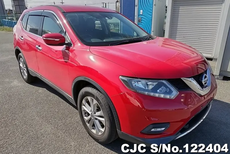 Nissan / X-Trail 2015