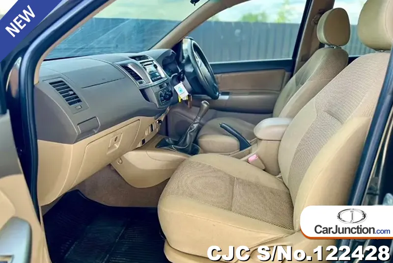 Toyota Hilux in Black for Sale Image 9