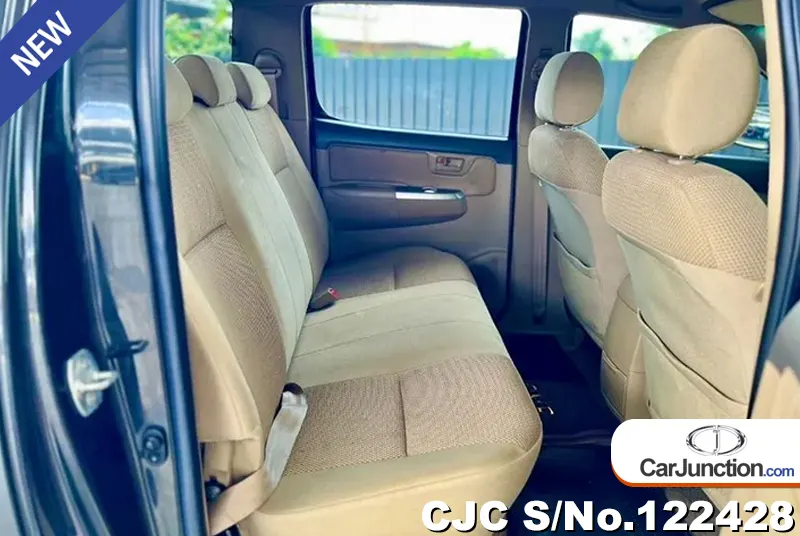 Toyota Hilux in Black for Sale Image 10