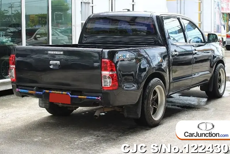 Toyota Hilux in Black for Sale Image 2