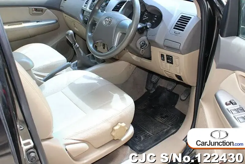 Toyota Hilux in Black for Sale Image 5