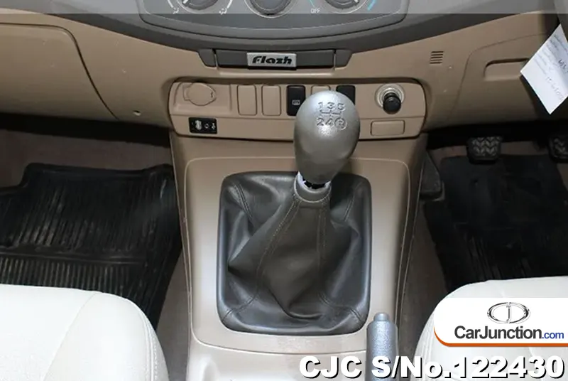 Toyota Hilux in Black for Sale Image 10