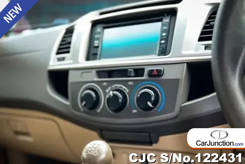 Toyota Hilux in Silver for Sale Image 14