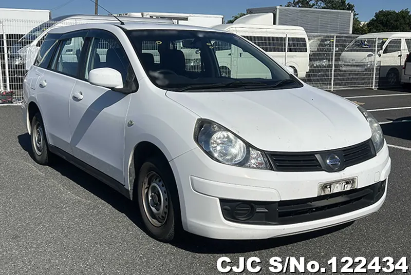 Nissan / AD Van 2015