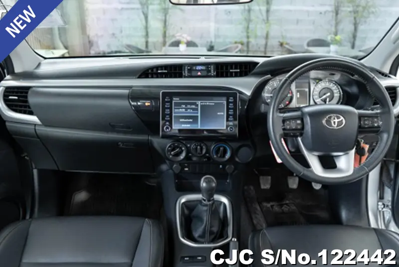 Toyota Hilux in Silver for Sale Image 3