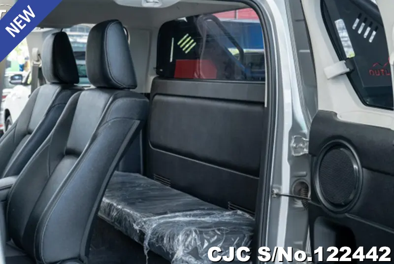 Toyota Hilux in Silver for Sale Image 6