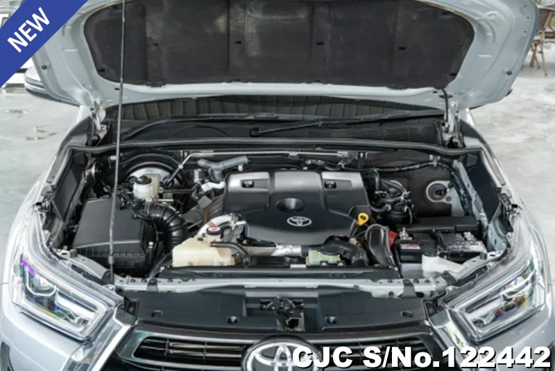 Toyota Hilux in Silver for Sale Image 9