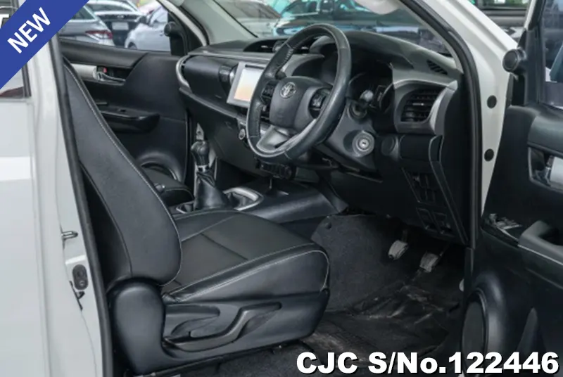 Toyota Hilux in White for Sale Image 5
