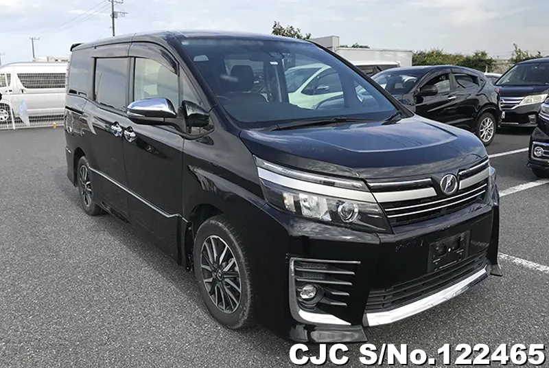 Toyota / Voxy 2016