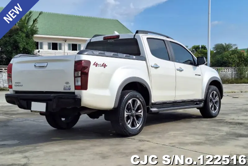 Isuzu D-Max in White for Sale Image 1