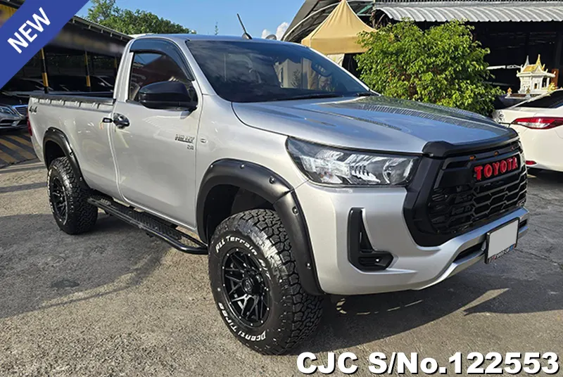Toyota Hilux in Gray for Sale Image 0