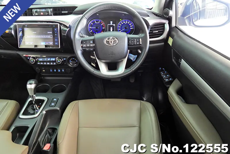 Toyota Hilux in White for Sale Image 8