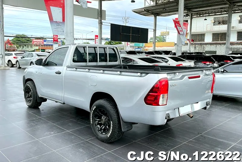 Toyota Hilux in Gray for Sale Image 1