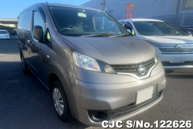 Nissan / NV200 2017
