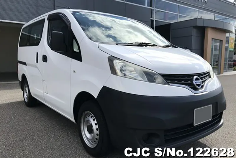 Nissan / NV200 2016