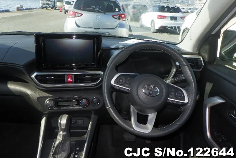 Toyota Raize in White for Sale Image 5