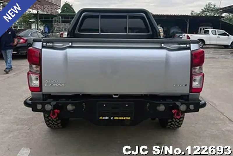 Isuzu D-Max in Gray for Sale Image 5