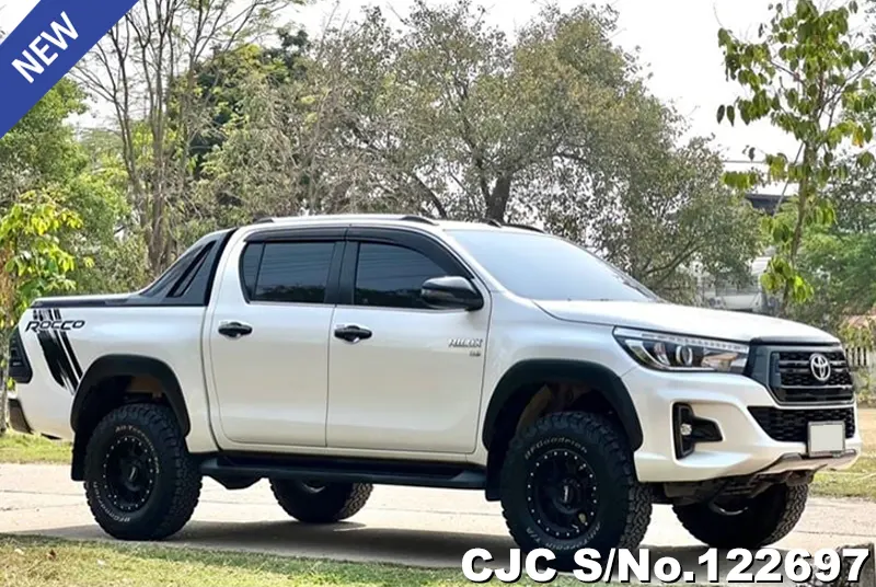 Toyota Hilux in White for Sale Image 0