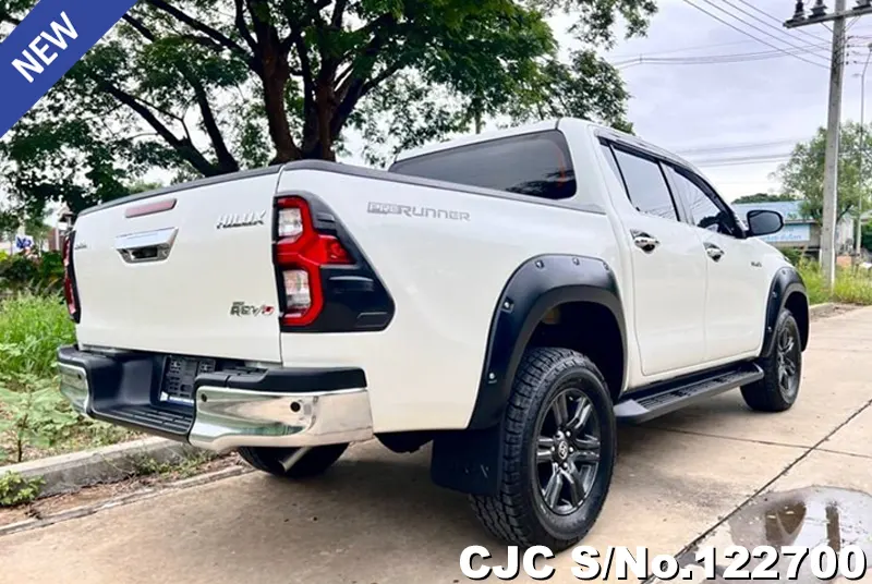Toyota Hilux in White for Sale Image 1