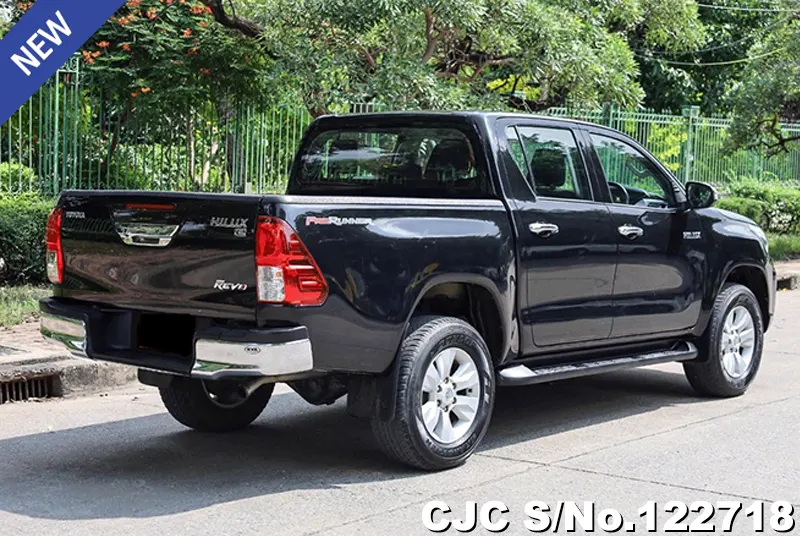 Toyota Hilux in Black for Sale Image 2