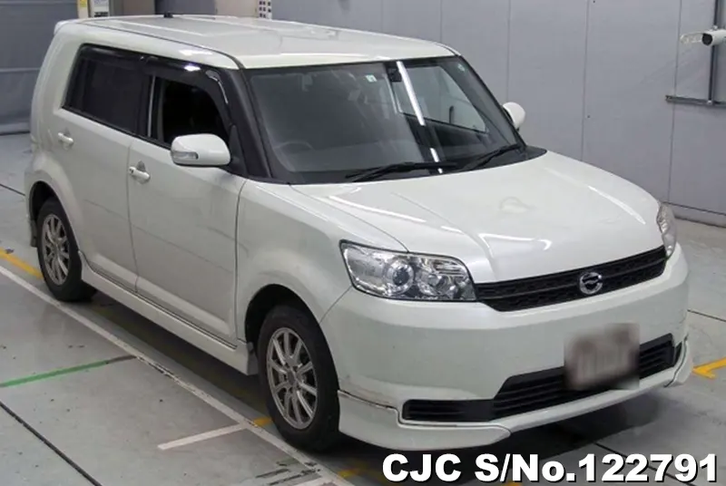 Toyota / Corolla Rumion 2015