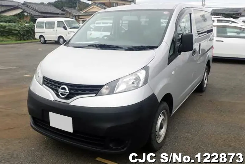 Nissan / NV200 2019