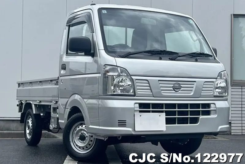 Nissan /  2024