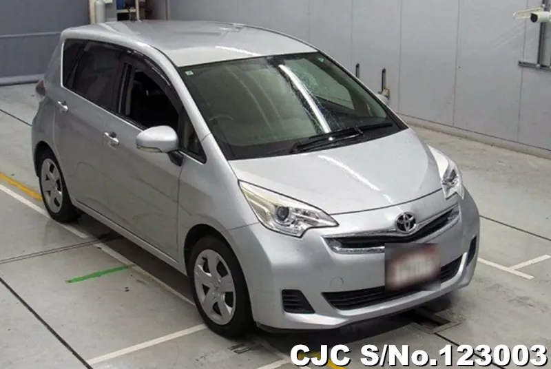 Toyota / Ractis 2015