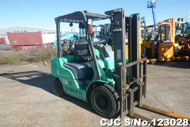 Mitsubishi FG25D Forklift