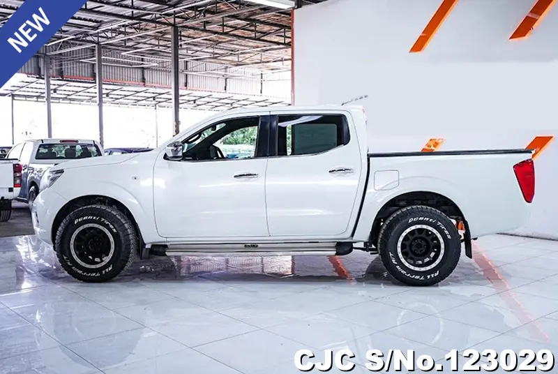 Nissan Navara in White for Sale Image 7