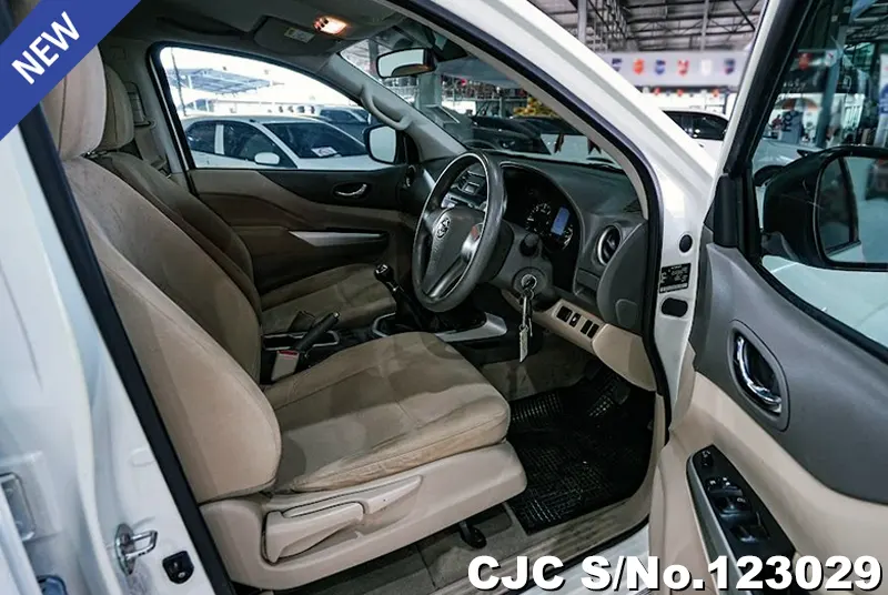 Nissan Navara in White for Sale Image 9