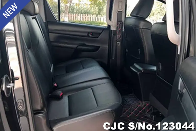 Toyota Hilux in Black for Sale Image 9