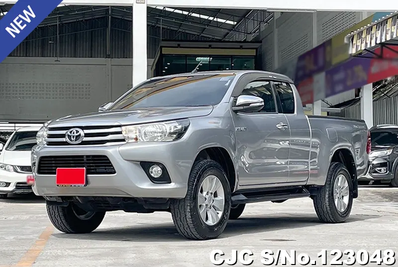 Toyota Hilux in Gray for Sale Image 0