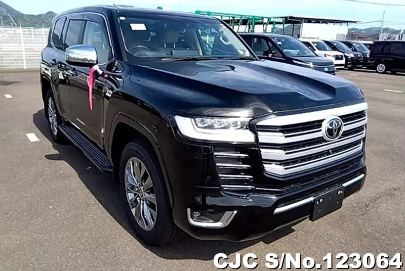 Toyota / Land Cruiser 2023