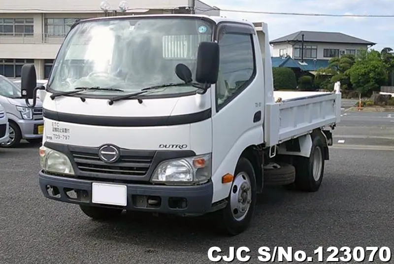 Hino / Dutro 2010