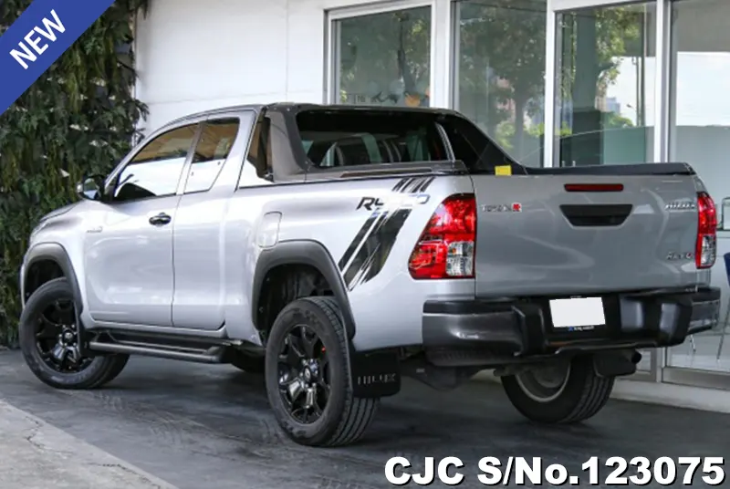 Toyota Hilux in Gray for Sale Image 1