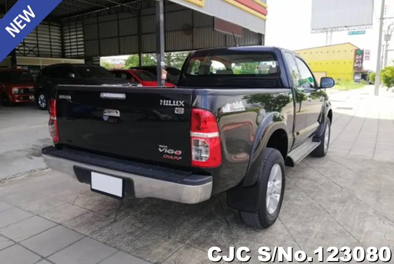 Toyota Hilux in Black for Sale Image 1