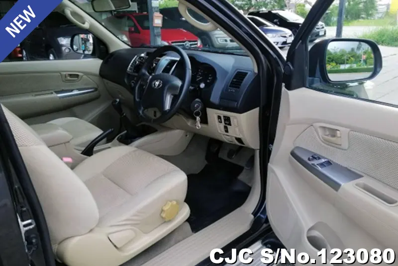 Toyota Hilux in Black for Sale Image 7